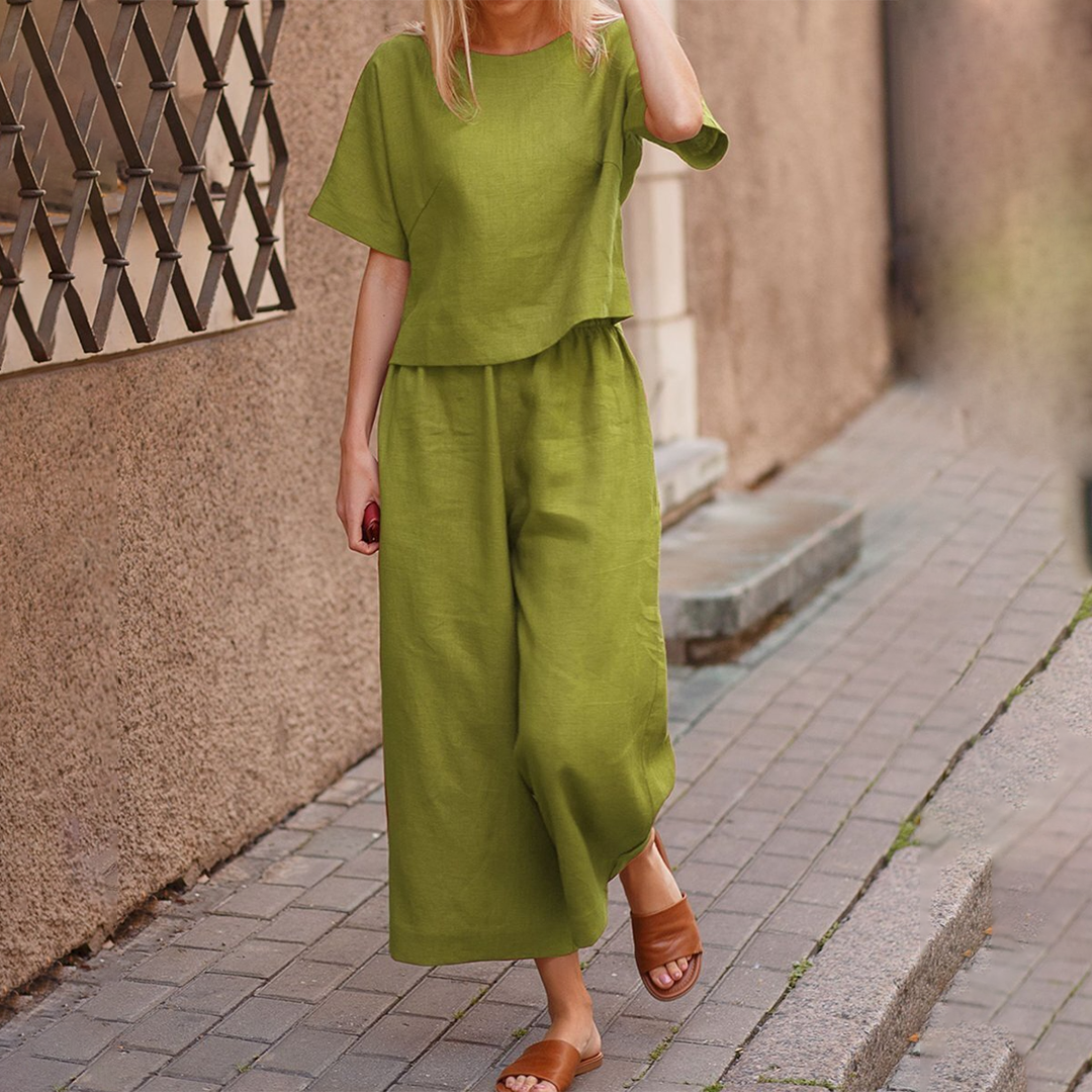 Giselle - Outfit Set - Casual - Lightweight Modern Style - Great for Casual Days
