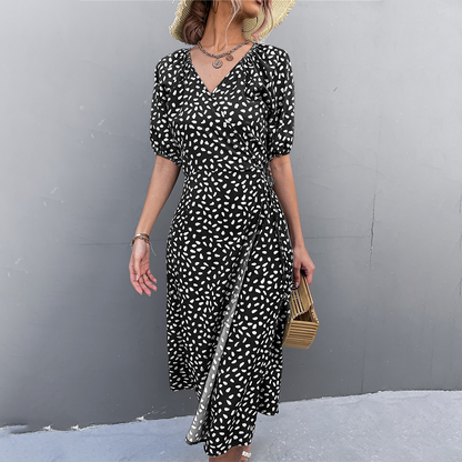 Georgia -  V-neck dress - Casual - Timeless Style - Ideal for Summer