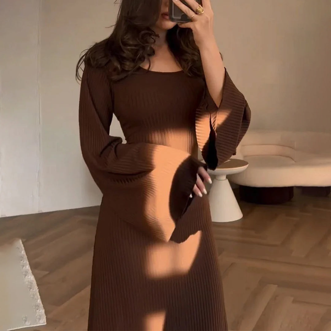 Alba - Long Dress - Elegant - Modern Style - Great for Casual Days