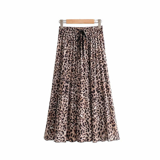 Tyra - Skirt - Chic - Light Modern Style - Great For Casual Days