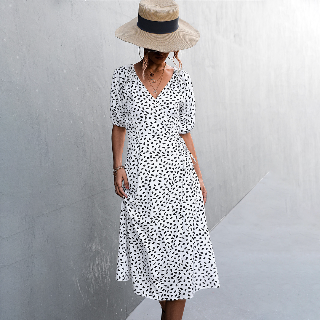 Georgia -  V-neck dress - Casual - Timeless Style - Ideal for Summer