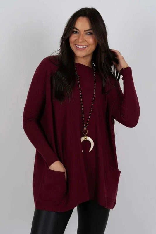 Naomi - Loose Sweater - Casual - Modern Style - Great for Casual Days