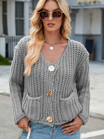 Women's Chic Knit Cardigan with Pockets and Large Buttons | Ideal for Autumn/Winter